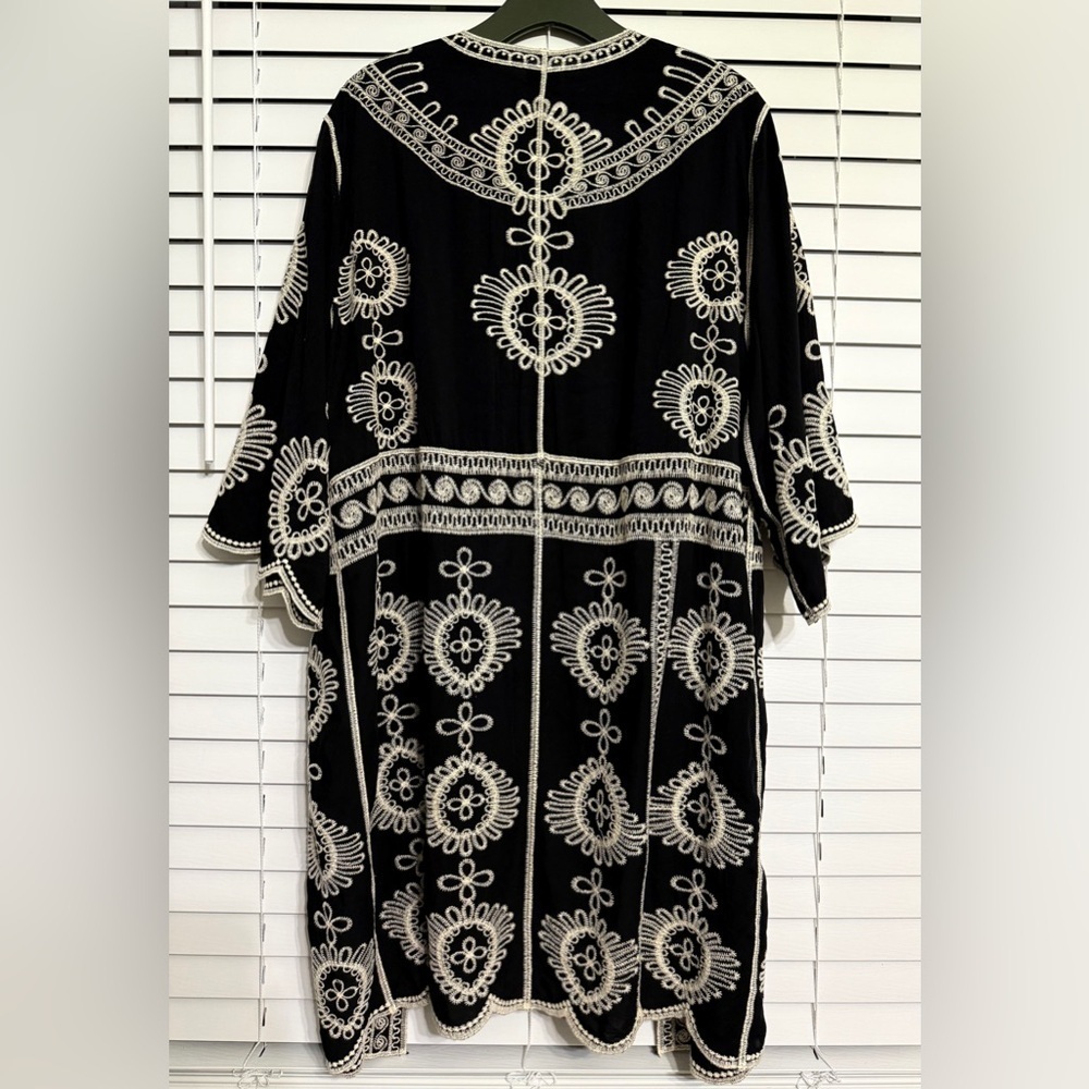 #3) Chico’s embroidered kimono size XL-XXL
Excellent condition. - Picture 3 of 8
